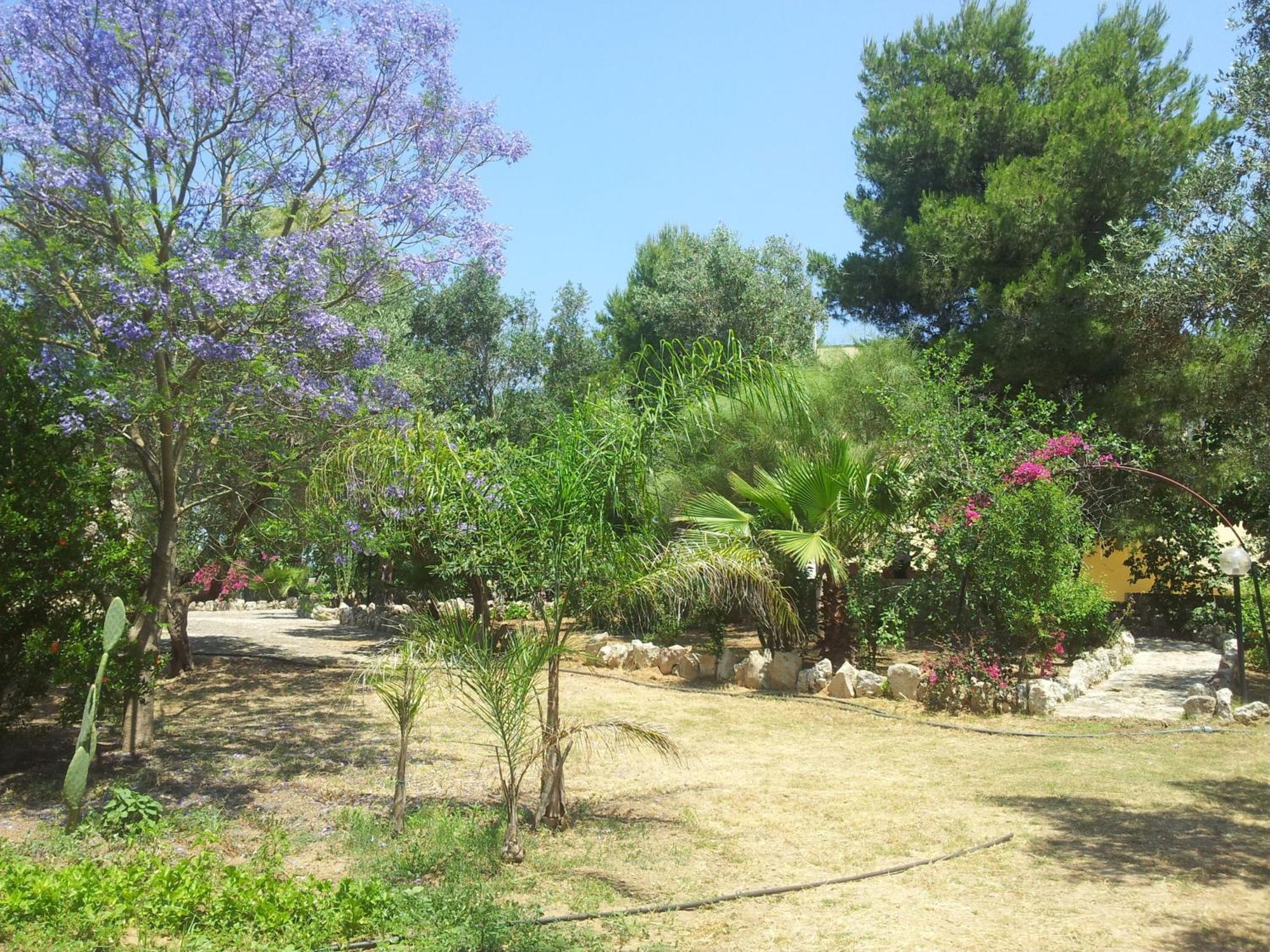 Agriturismo Tenuta La Siesta ガリポリ エクステリア 写真